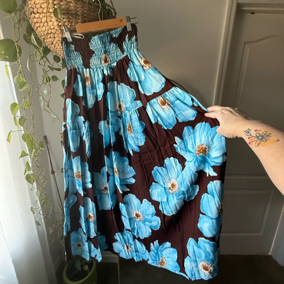 Floral Blue and Brown Skirt Set - Picture 10 of 12